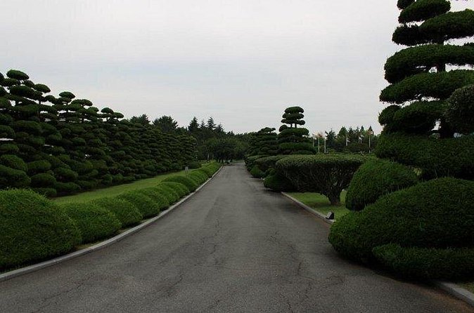 2-Day Busan City Tour Package - Day two: Dalmaji Road and the seaside temple