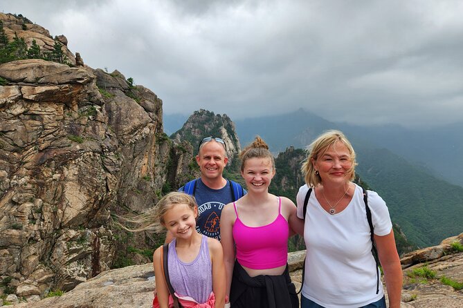 2-Day Hike through the Scenic Valleys of Mt. Seoraksan from Seoul - What the private format adds