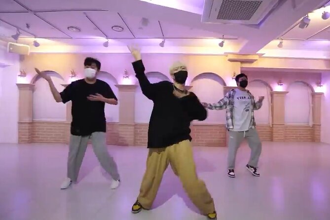 2 Hour Private Kpop Dance Class in Seoul South Korea - Picking a Song You Can Actually Learn