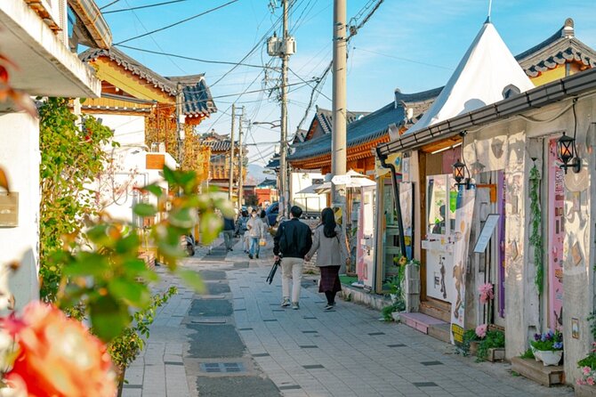 7 Highlights Gyeongju City One Day Small Group Tour from Busan - Central Gyeongju combines tombs, snacks, and old homes