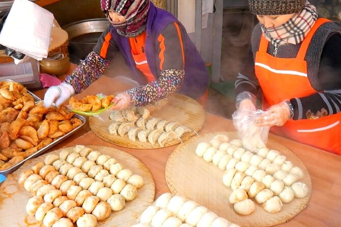 Afternoon Seoul: Hanok Vibes, Netflix Street Food & N Seoul Tower - Namsangol Hanok Village: traditional Seoul without leaving the center