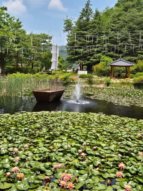 Andong: UNESCO Sites, Mask Dance, and Secret Garden & Bridge - Buyongdae: the best wide view of the river