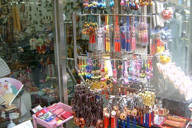 Best of Seoul Shopping Tour - Apgujeong Rodeo Street shows Seoul’s fashion edge