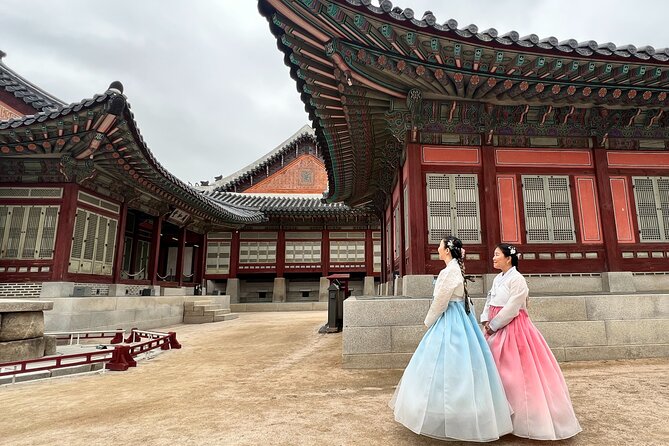 Best Seoul City Tour (Gyeongbokgung Palace,Insadong,Namsan Tower) - Insadong’s crafts and street life