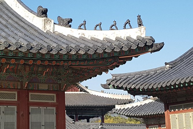 Best Walking Tour to Gyeongbok Palace Bukchon Hanok Village - Finishing in Insadong