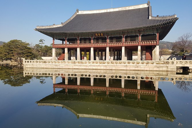 Best Walking Tour to Gyeongbok Palace Bukchon Hanok Village - What the $88 price really buys