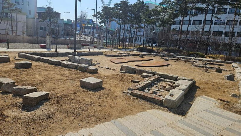 Blood & Tears: Korea Dark History Guided Walking Tour - Dilkusha and the journalist who told the world