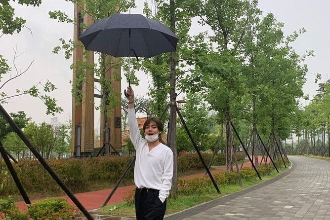 BTS Landmarks Private Car Tour in Busan with a Licensed Guide - What $339 means for your group
