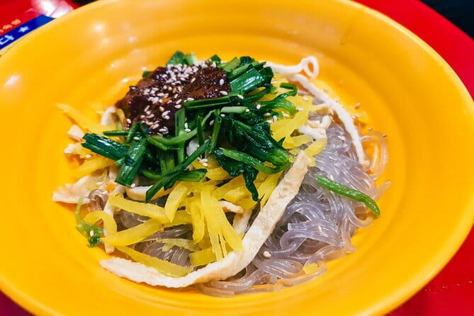Busan: Food Crawl with Fish Market, Soju Tents & Local Snacks - Seeing the working side of Jagalchi Market