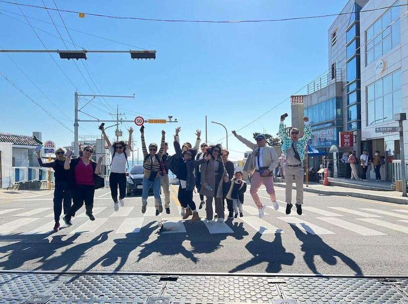 Busan: Full-Day City Tour with Taejongdae, Gamcheon & More - Haedong Yonggungsa Temple by the Sea