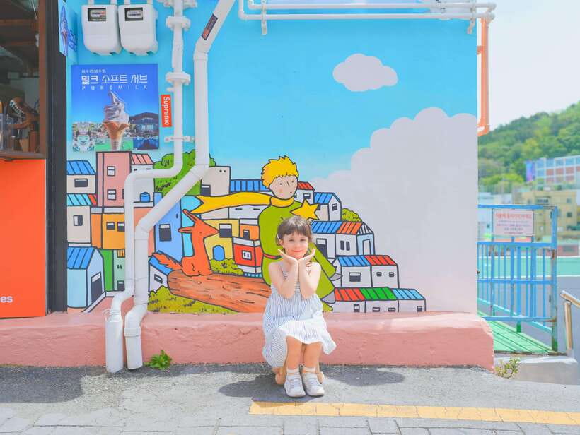 Busan: Gamcheon Village and Haeundae Blueline Park Tour - Huinnyeoul Munhwa Maul, Busan’s cliffside village
