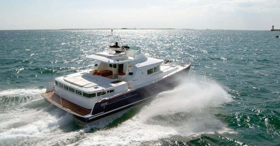 Busan: Group Sightseeing Yacht Cruise with Snacks and Drinks - Daylight, sunset, or city lights?
