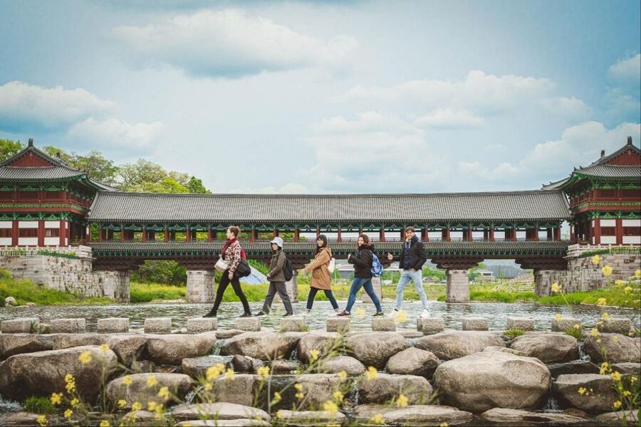 Busan: Gyeongju Guided Day Trip to Three Kingdoms Capital - Gyochon Village, Cheomseongdae, and Yangdong