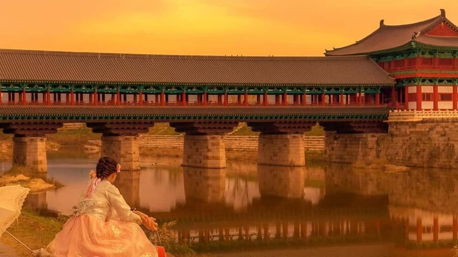 Busan: Gyeongju UNESCO Legacy Tour with National Museum - Lunch is practical, local, and not included