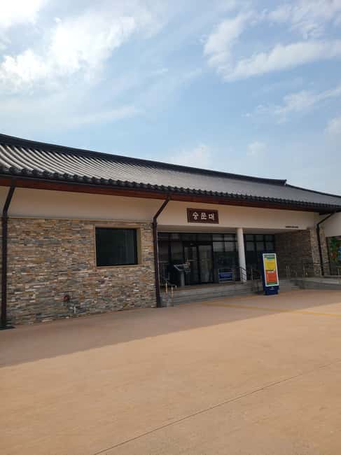 Busan: Gyeongju UNESCO Legacy Tour with National Museum - Gyochon Village shows the everyday side of old Gyeongju