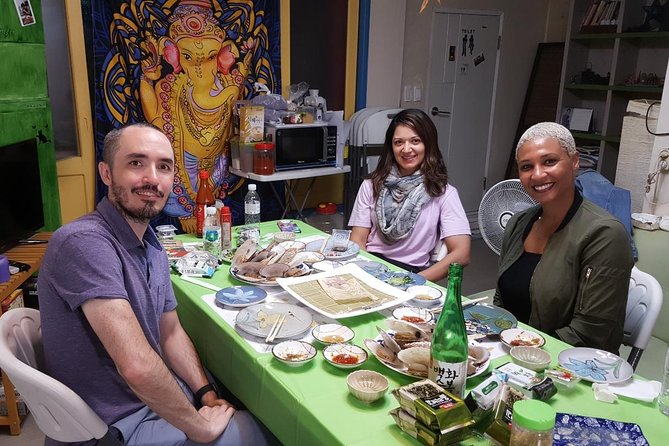 Busan Seafood Tour : Jagalchi market Seafood Tour & Dinner - The people who make the experience work
