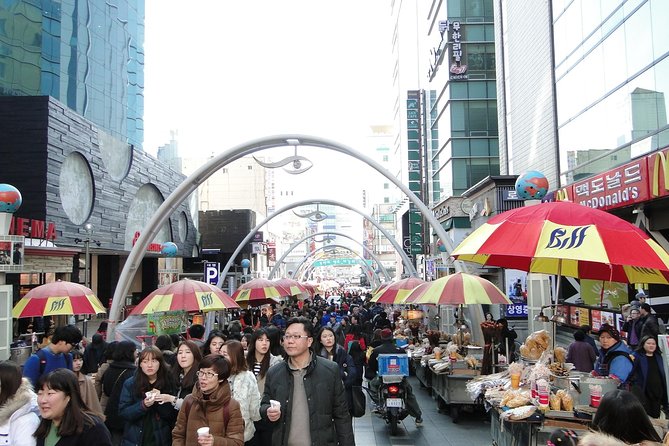 Busan Sightseeing Tour Including Gamcheon Culture Village and Beomeosa Temple - Jagalchi Market, Busan’s seafood heart