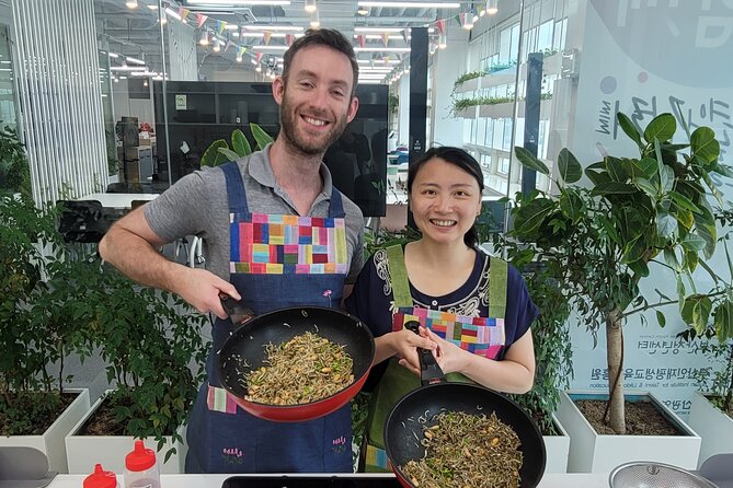 Busan Tailored Korean cooking class (Vegan OK)with market tour - Eating what you have made