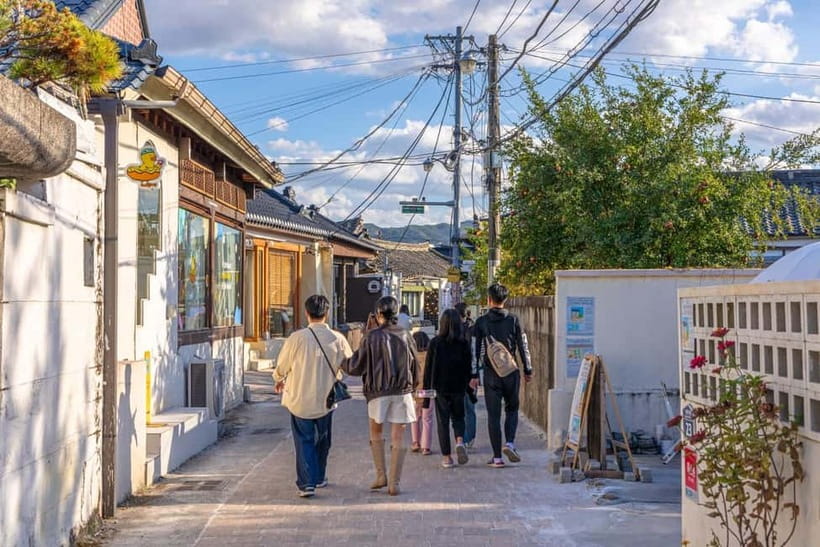 Busan: Winter Healing Park and (Gyeongju/Daegu) One Day Tour - Which route fits your travel style?