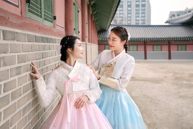 Changdeokgung Palace Hanbok Rental Experience in Seoul - Traditional Hanbok or Royal-Themed Style