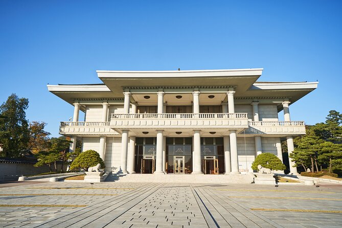 (Closed) Korea’s White House Walking Tour Blue House - Sangchunjae, a traditional building for special meetings