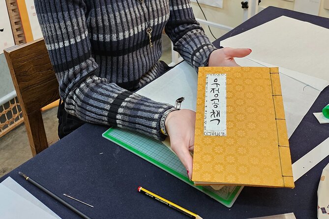 Create a Handmade Traditional Korean Notebook in Insadong - Who will enjoy this most?