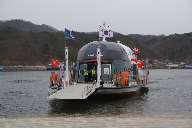 Customized Private Seoul tour: Palace, Market etc(Airport Option) - The guide makes or breaks the day