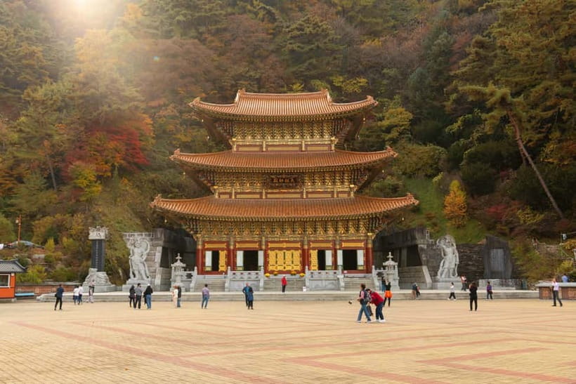 Danyang Tour:Guinsa Temple & Bobaljae & Cheongpung Cable Car - Cheongpung Hoban Cable Car over Cheongpungho Lake
