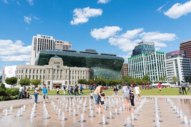 Discover Seoul: Local Life and History - From Seoul City Hall into the heart of old Seoul
