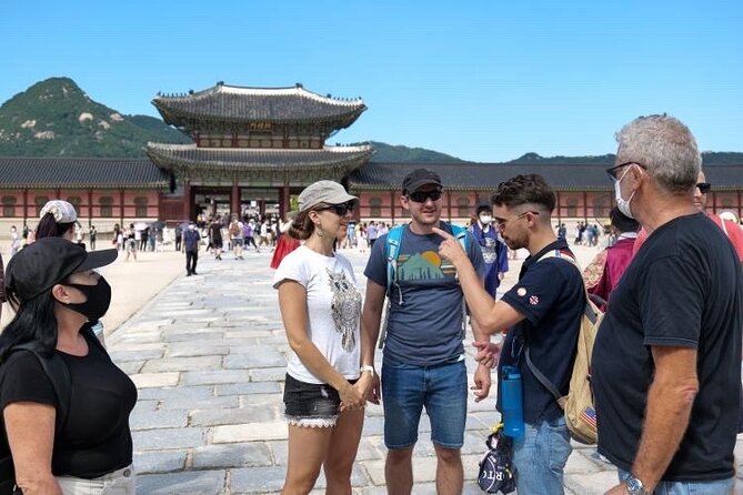 Discover Seoul: Local Life and History - Who should choose this Seoul walking tour?