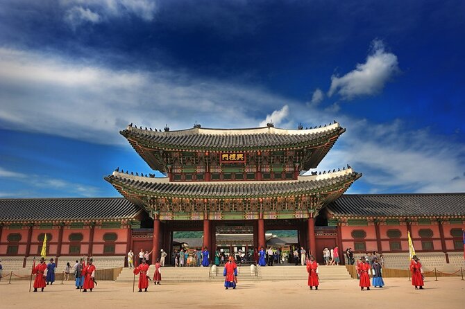 DIY Seoul Private Tour: Select 4 places you want to go - Gyeongbokgung, Bukchon, and the old royal center