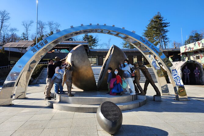 DMZ Private Tour: 3rd Tunnel, Option(Suspension Bridge, Boat) - Timing, pickup, and the long-day reality