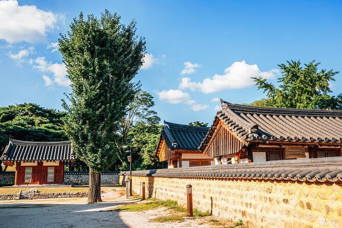 Echoes of Silla Gyeongju Historical Guided Day Tour from Busan - Bulguksa Temple, Silla architecture in stone