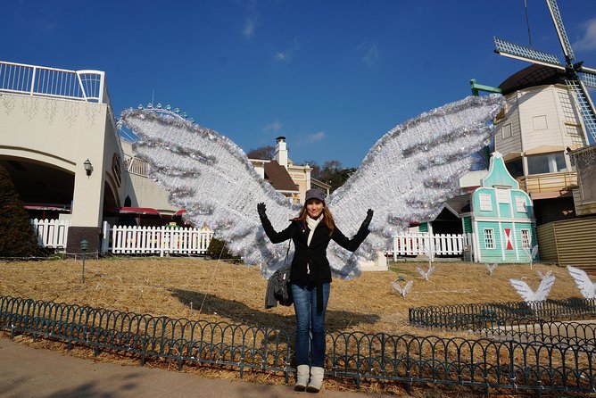 EVERLAND "From Hotel to Hotel" [Premium Private Tour: Only One Group for You] - Festivals make the date part of the decision
