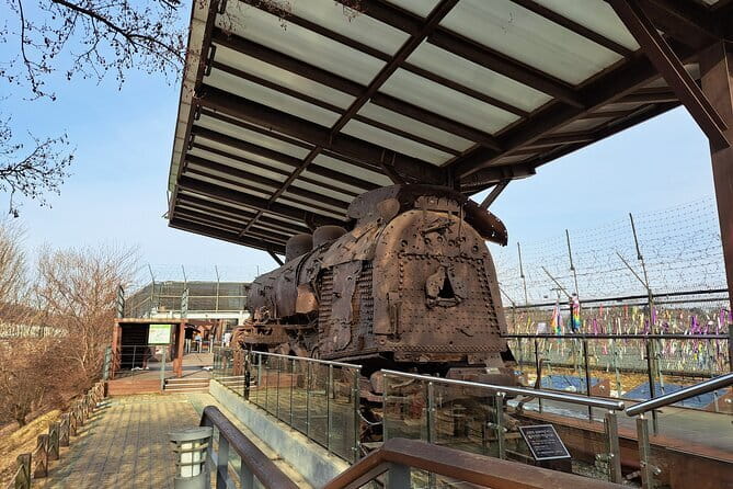 Explore DMZ from Seoul +(optional) Gondola/Red Suspension Bridge - Guide quality can shape the entire day