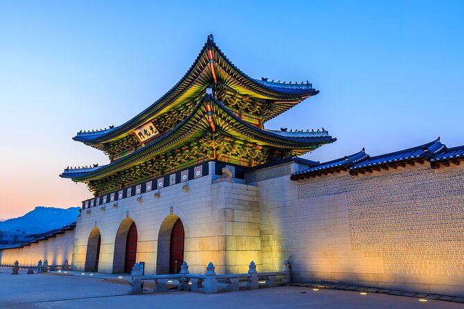 Flexible Private Guided Tour in Seoul (Optional Incheon Layover) - Gyeongbokgung Palace gives the day its historical center