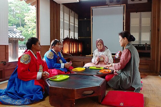 Free style private Tour(Essence of Seoul city or DMZ) - Lunch is separate, but it can improve the day