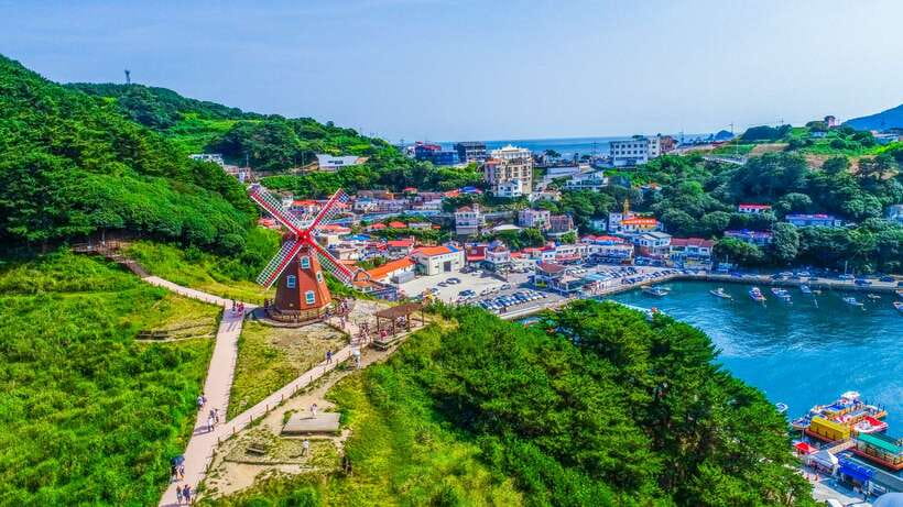 From Busan: Enchanting Oedo Island Day Tour with Windy Hill - Windy Hill gives you a first taste of Geoje