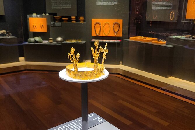 From Busan to Gyeongju UNESCO Legacy Tour with National Museum - Daereungwon and the tombs of Silla royalty