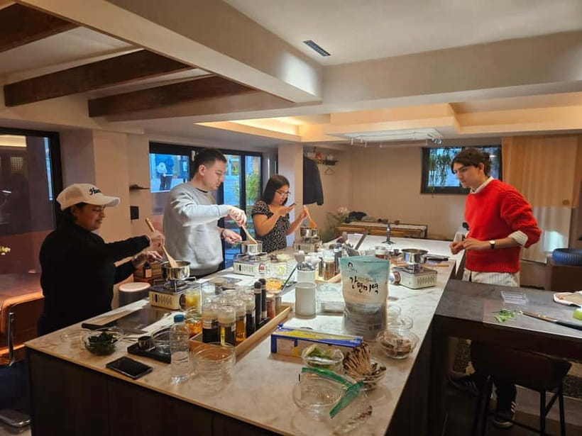 From Forest to Table: A Hansik Cooking Journey in Seoul - A Korean cooking class built around choice