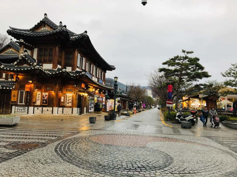 From Seoul: Korea Spring Cherry Blossom Day Tour - Yeongrangho, a lakeside cherry blossom walk