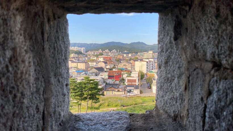 From Seoul: Starfield Library, Hwaseong, Gwangmyeong Cave - Walking through Hwaseong Fortress in Suwon