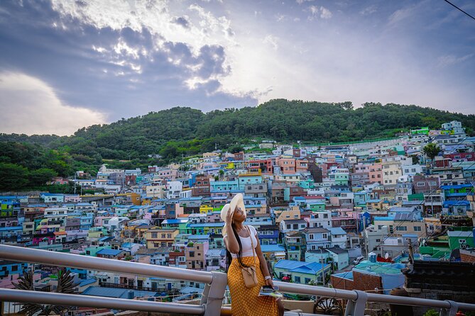 Full Day Busan and Gyeongju Guided Tour - Cheomseongdae shows Silla science in a compact form