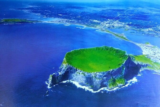 Full-day Customizable Private Jeju Island Tour - Cheonjiyeon Falls adds a gentler nature walk