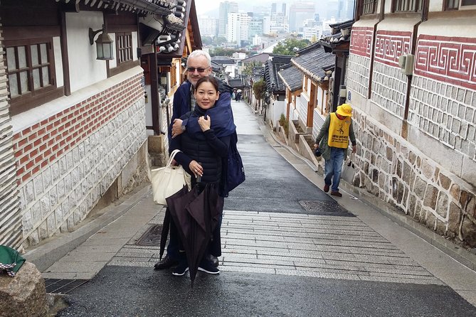 Full Day- Essential Seoul City Tour & Gourmet Tour(including Lunch and Dinner) - Cheonggyecheon shows Seoul’s modern city planning
