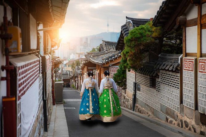 Full-Day Seoul Highlights Private Guided Tour - Bukchon Hanok Village and traditional Seoul