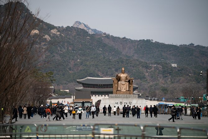 Gwanghwamun Tour l 120 minutes to Understand Local Korean Society - Key points to know before booking