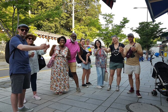 Gwangjang market Netflix Food Walking Tour with Insadong - Starting at Anguk Station and entering Insadong