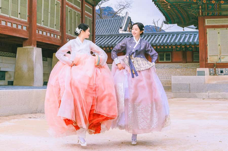 Gyeongbokgung Hanbok Experience at hanboknam - Who will enjoy this Hanboknam experience most