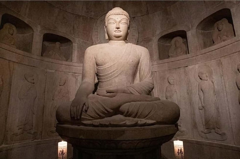 Gyeongju: Private Car Tour with a Licensed Tour Guide - Donggung Palace and Wolji Pond after sunset